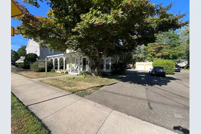 131 Montowese Street #B, Branford, CT 06405 - Photo 4