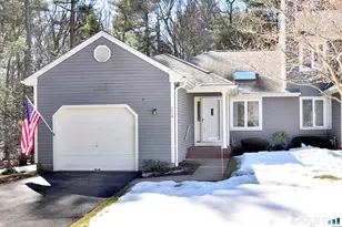 228 Castlewood Dr, Bloomfield, CT 06002 - Photo 1