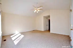 228 Castlewood Dr, Bloomfield, CT 06002 - Photo 26