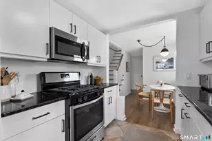 121 Alden St, Fairfield, CT 06824 - Photo 12