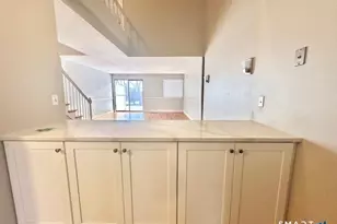 253 West St, Southington, CT 06479 - Photo 8