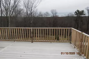 43 Warm Earth Rd, Naugatuck, CT 06770 - Photo 6