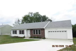 43 Warm Earth Rd, Naugatuck, CT 06770 - Photo 1