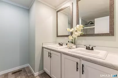 67 Middle Road, Enfield, CT 06082 - Photo 18