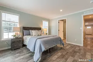 67 Middle Rd, Enfield, CT 06082 - Photo 16