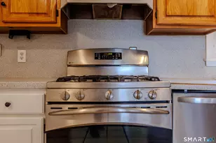 9 Hemingway St, Plainville, CT 06062 - Photo 18