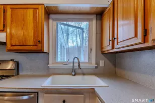 9 Hemingway St, Plainville, CT 06062 - Photo 20