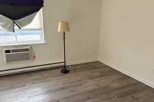 12 Tuttle St, Stamford, CT 06902 - Photo 8