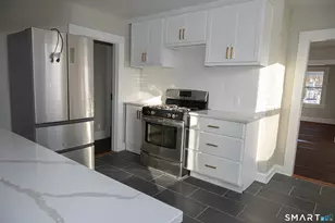 20 Roosevelt St, Manchester, CT 06040 - Photo 6