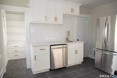 20 Roosevelt Street, Manchester, CT 06040 - Photo 4