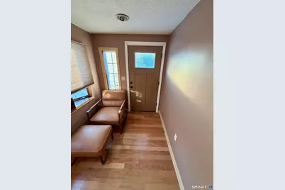 40 Nepaug Street, Hartford, CT 06106 - Photo 18