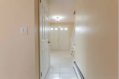 288 Candlewyck Drive, Newington, CT 06111 - Photo 8