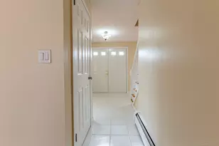 288 Candlewyck Dr, Newington, CT 06111 - Photo 8