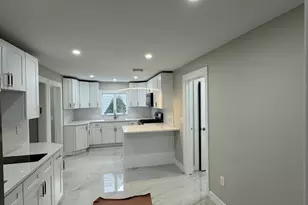 130 Roydon Rd, New Haven, CT 06511 - Photo 10