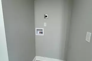 130 Roydon Rd, New Haven, CT 06511 - Photo 20