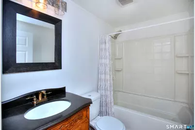 6 Vernon Court, Milford, CT 06461 - Photo 8