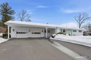 24 Iroquois Rd, Enfield, CT 06082 - Photo 1