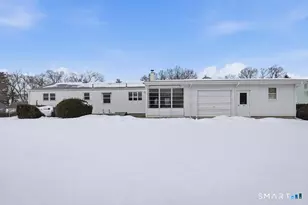 24 Iroquois Rd, Enfield, CT 06082 - Photo 34