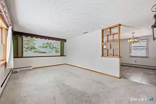 24 Iroquois Rd, Enfield, CT 06082 - Photo 14