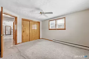 24 Iroquois Rd, Enfield, CT 06082 - Photo 8