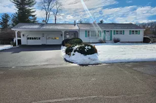 24 Iroquois Rd, Enfield, CT 06082 - Photo 2