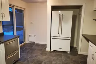 32 Hemlock Rd, Granby, CT 06035 - Photo 8