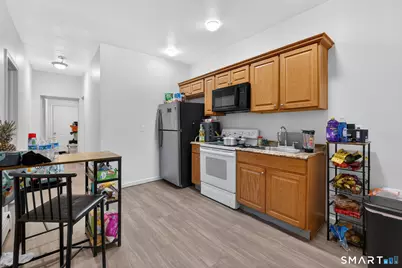 15 Townley Street, Hartford, CT 06105 - Photo 2