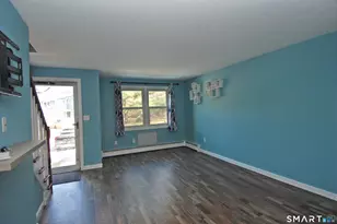 321 Greens Loop, Cheshire, CT 06410 - Photo 4