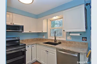 321 Greens Loop #321, Cheshire, CT 06410 - Photo 6