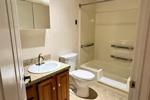 45 Highland St, West Hartford, CT 06119 - Photo 6