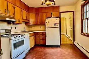 46 Walnut Ln, Wallingford, CT 06492 - Photo 10