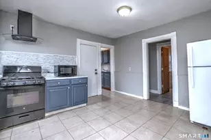 168 Lloyd St, New Haven, CT 06513 - Photo 16