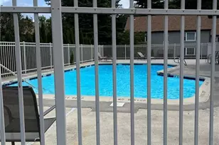 5 Village Walk, Wilton, CT 06897 - Photo 12