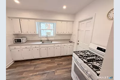 160 Oakland Place #1, Stratford, CT 06615 - Photo 4