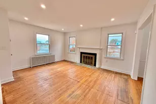 160 Oakland Pl, Stratford, CT 06615 - Photo 2