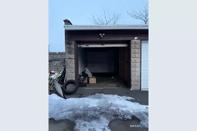 1840 Barnum Avenue #A, Bridgeport, CT 06610 - Photo 4