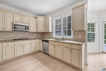 665 River Road #2, Shelton, CT 06484 - Photo 12