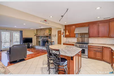 18 Jewel Lane, New Fairfield, CT 06812 - Photo 10