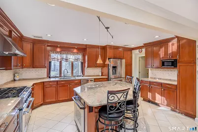 18 Jewel Lane, New Fairfield, CT 06812 - Photo 12