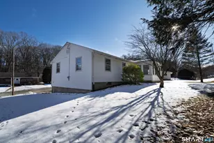 56 Westmont Dr, Waterbury, CT 06708 - Photo 22