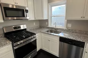 395 Blake St, New Haven, CT 06515 - Photo 2