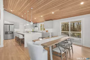 17 Clover Ln, Westport, CT 06880 - Photo 2