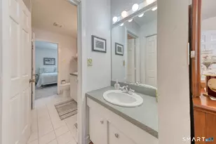 128 Farmington Chase Crescent, Farmington, CT 06032 - Photo 22