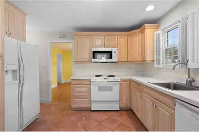 87 Sylvan Road, New Britain, CT 06053 - Photo 8