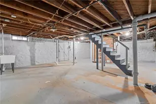 87 Sylvan Rd, New Britain, CT 06053 - Photo 28