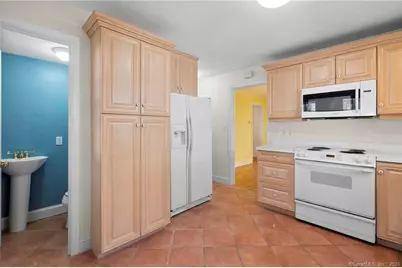 87 Sylvan Road, New Britain, CT 06053 - Photo 10