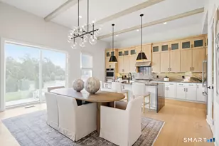 16 Holly Ridge Way, Danbury, CT 06810 - Photo 2