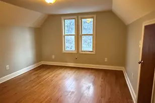 21 N Walnut St, Waterbury, CT 06704 - Photo 2