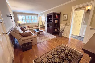 11 Bedford Ave, Norwalk, CT 06850 - Photo 10