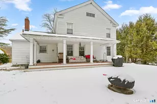 877 White Plains Rd, Trumbull, CT 06611 - Photo 6